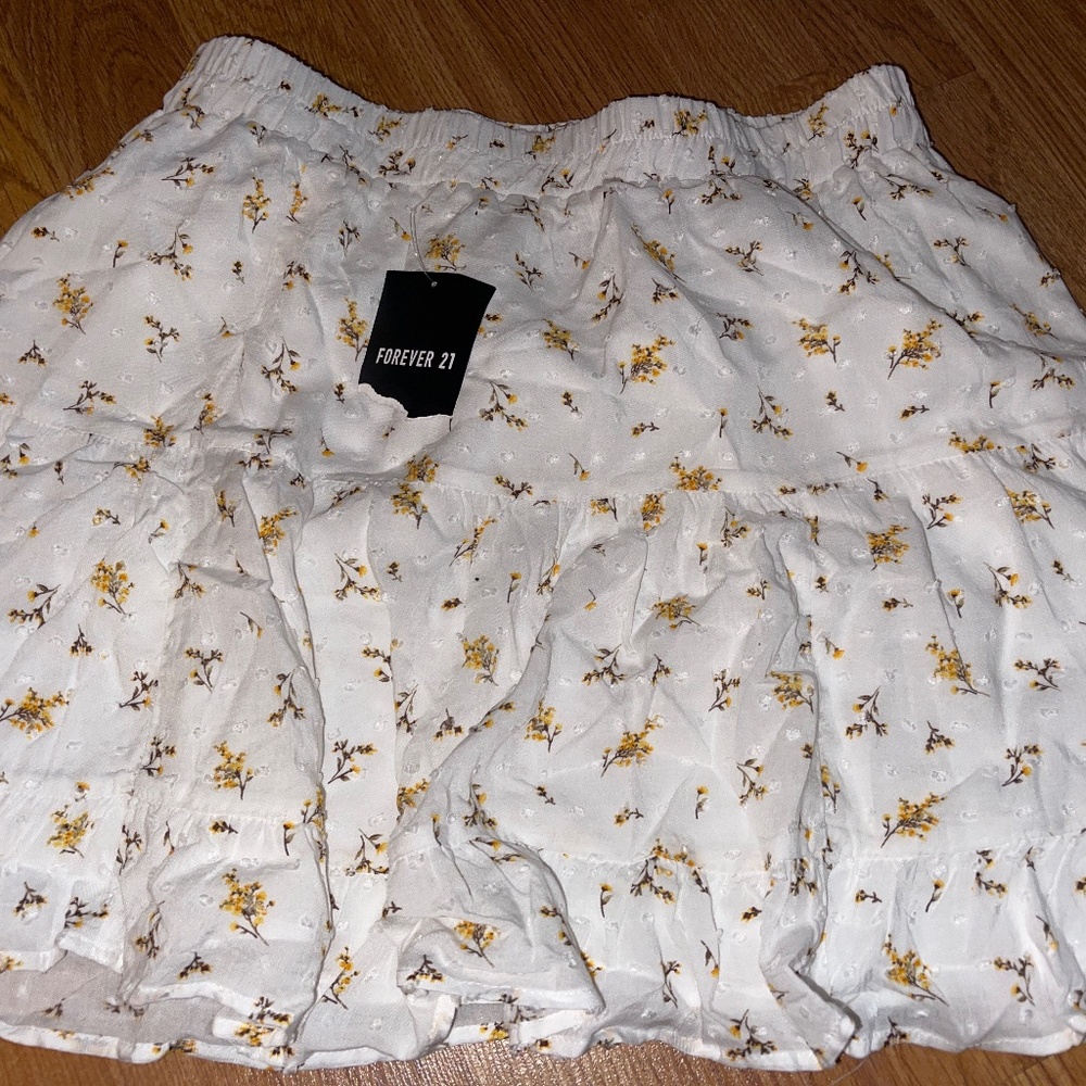 Skirt ivory yellow